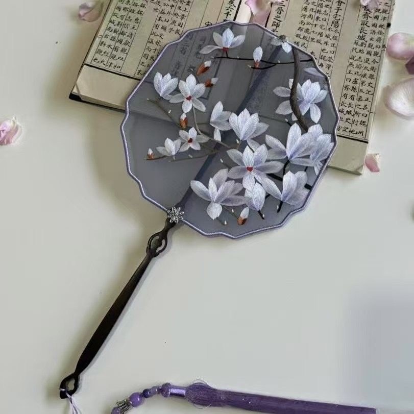 Embroidery round fan
