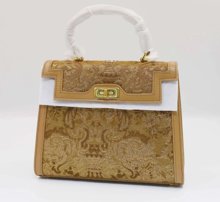 d5ac7545-0146-406b-b0a2-9256c38a1de9