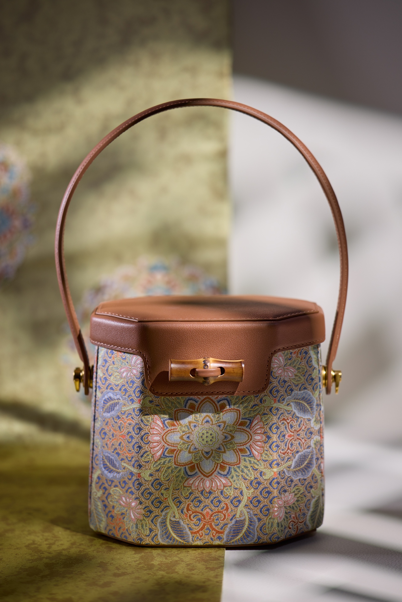 Bafangbaoxiangyunjinbao