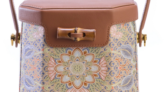 Bafangbaoxiangyunjinbao