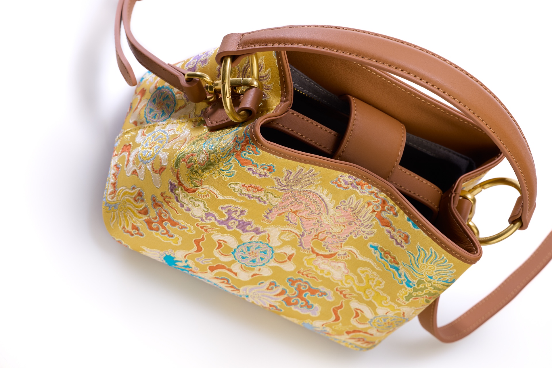 Sifangqilinyunjinbao